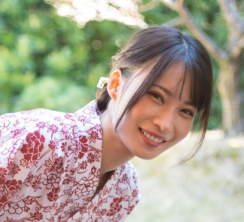 大胆ショットを披露した大野真依（大野真依のインスタグラムから）