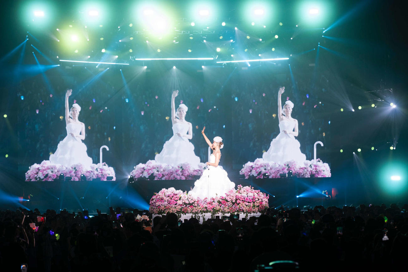 「KODA KUMI 25th ANNIVERSARY TOUR 2025～De－CODE～」初日公演でパフォーマンスする倖田來未（撮影・田中聖太郎）