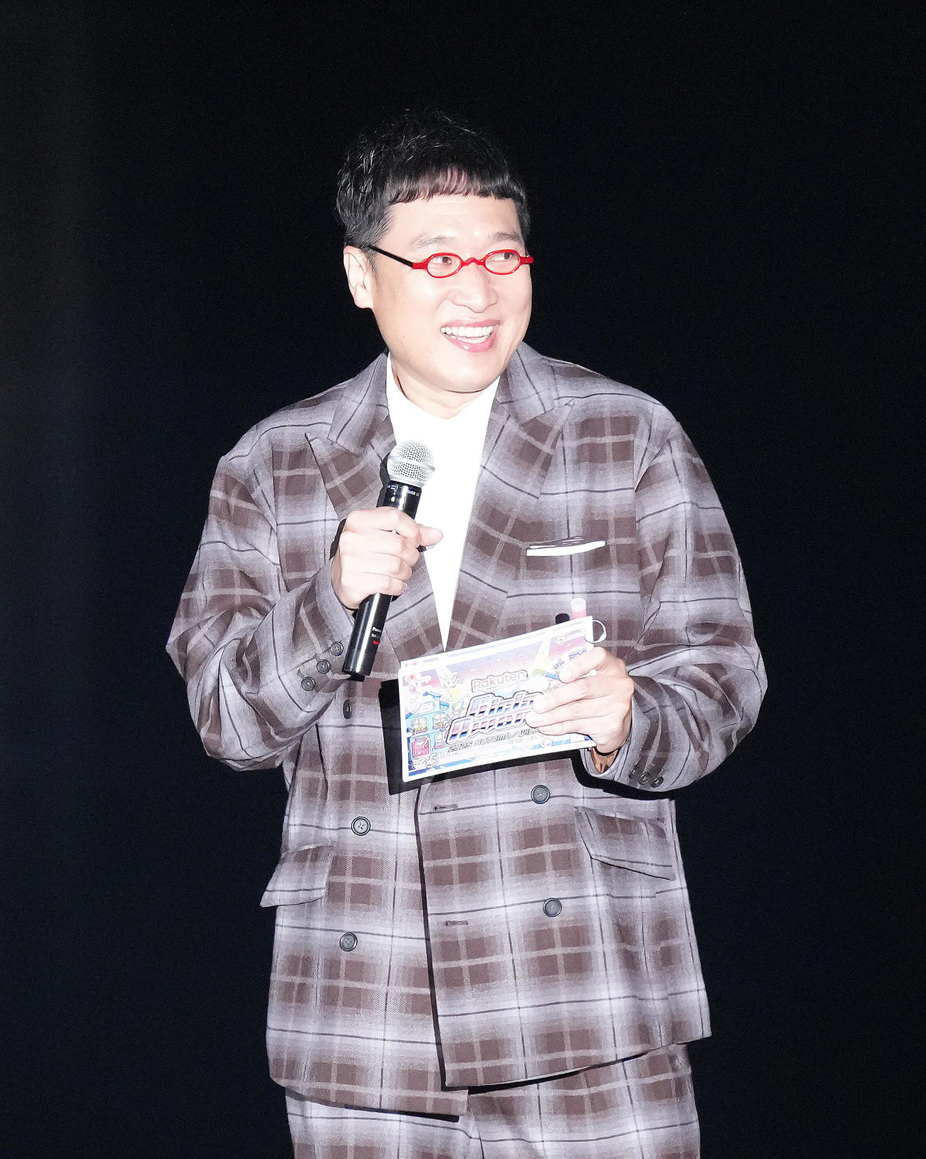 MCを務める南海キャンディーズの山里亮太（撮影・足立雅史）