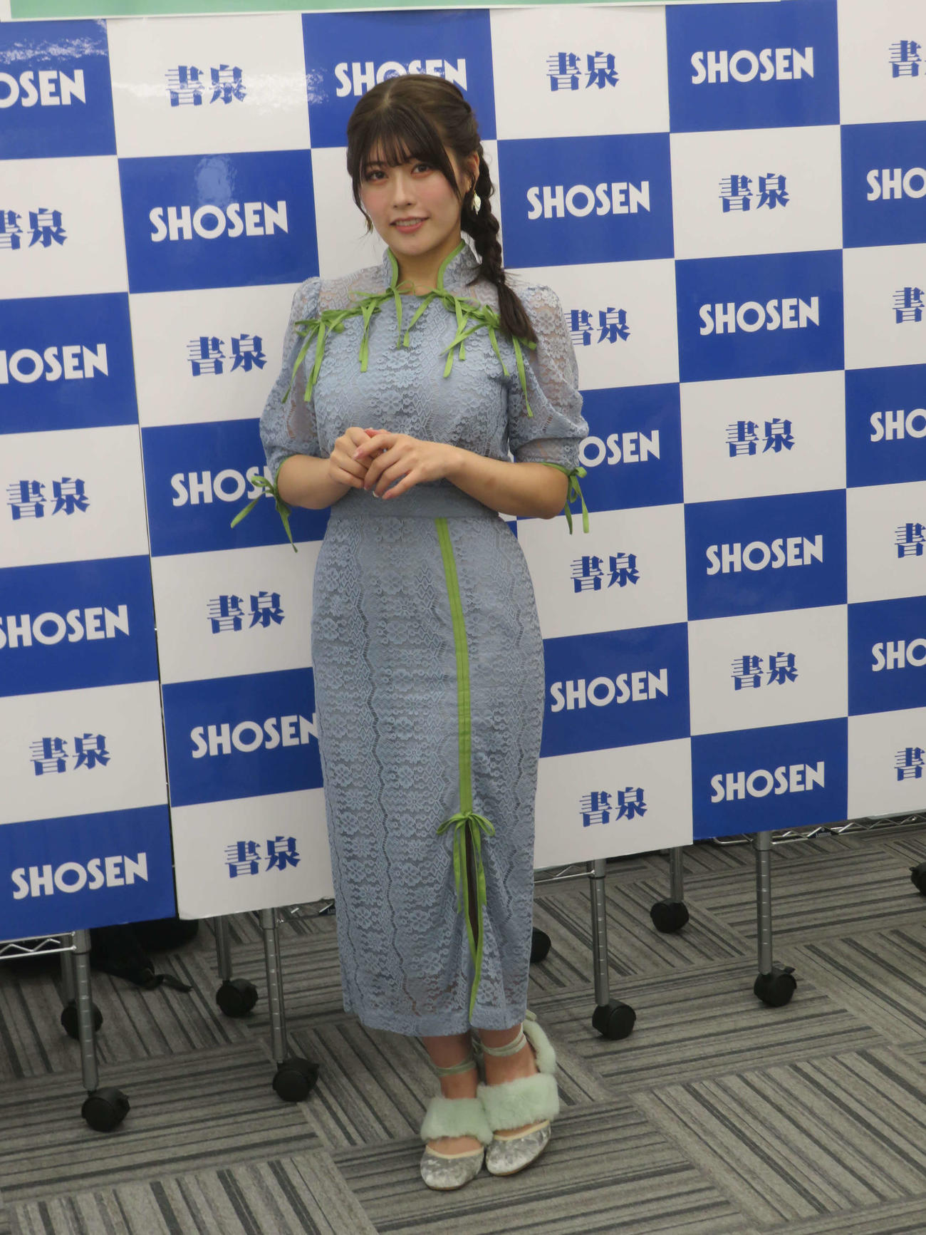 写真集「lotus serenity」発売記念イベントに出席したちとせよしの（撮影・川田和博）