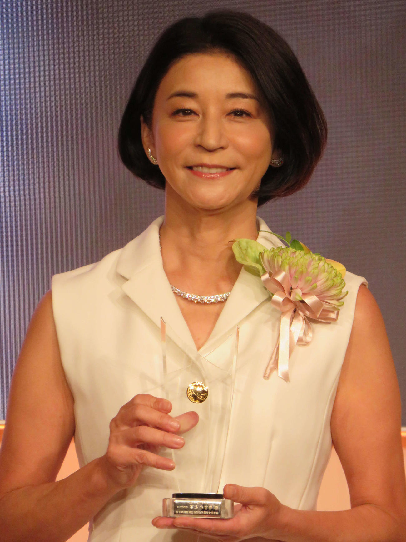 「ベスト・ヘア2025」の50代部門に選ばれた高嶋ちさ子