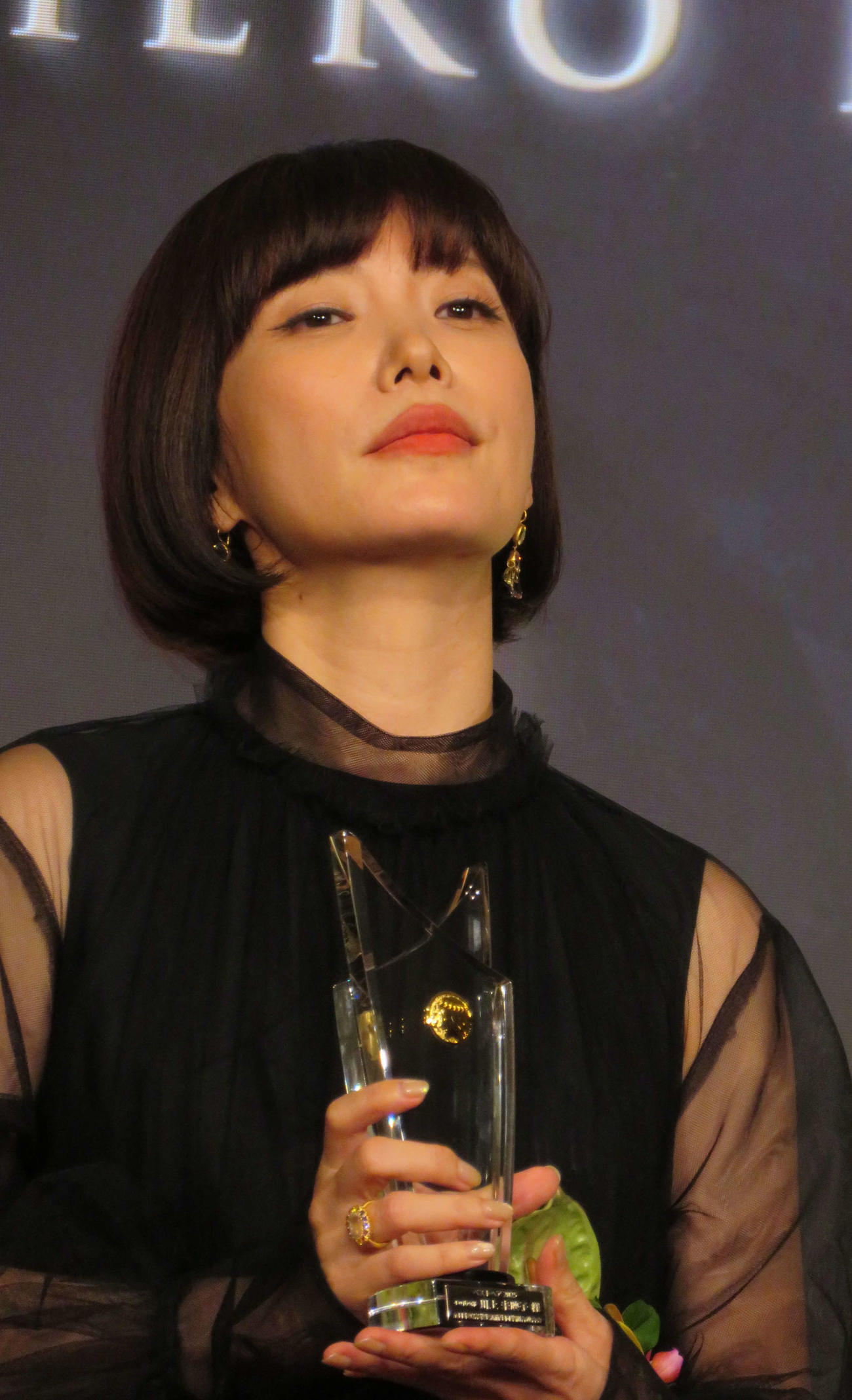 「ベスト・ヘア2025」の40代部門で選ばれた川上未映子さん