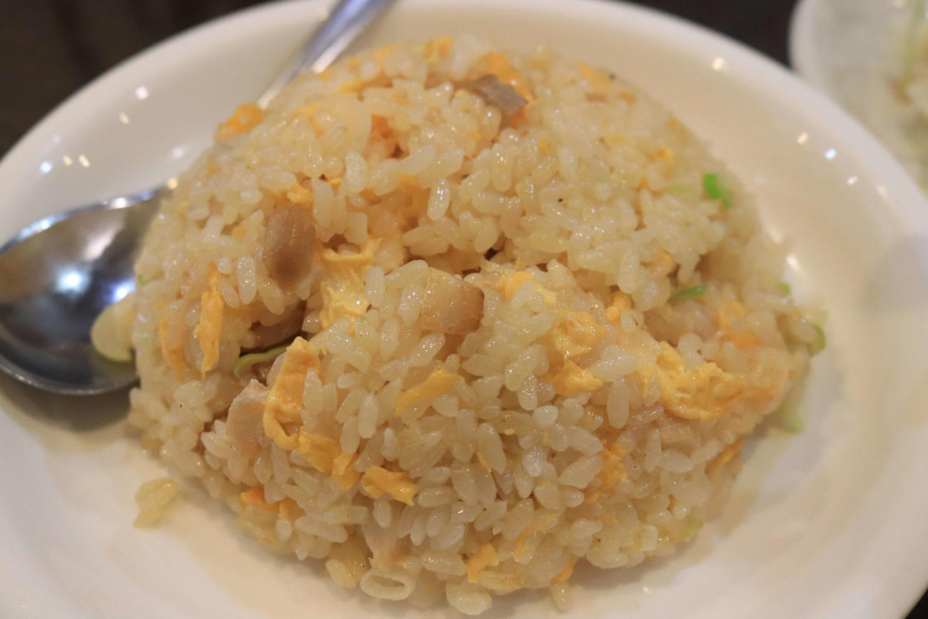 陳餃子亭の旨味たっぷりのチャーハン（撮影・小早川宗一郎）