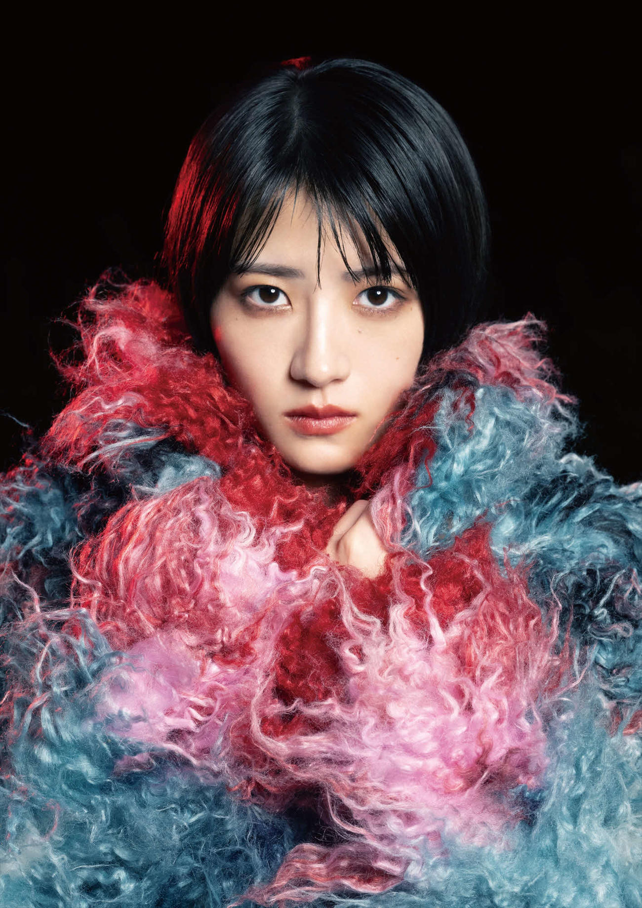 若月佑美2026年カレンダーのカバーフォト（C）2025 Zest，Inc．