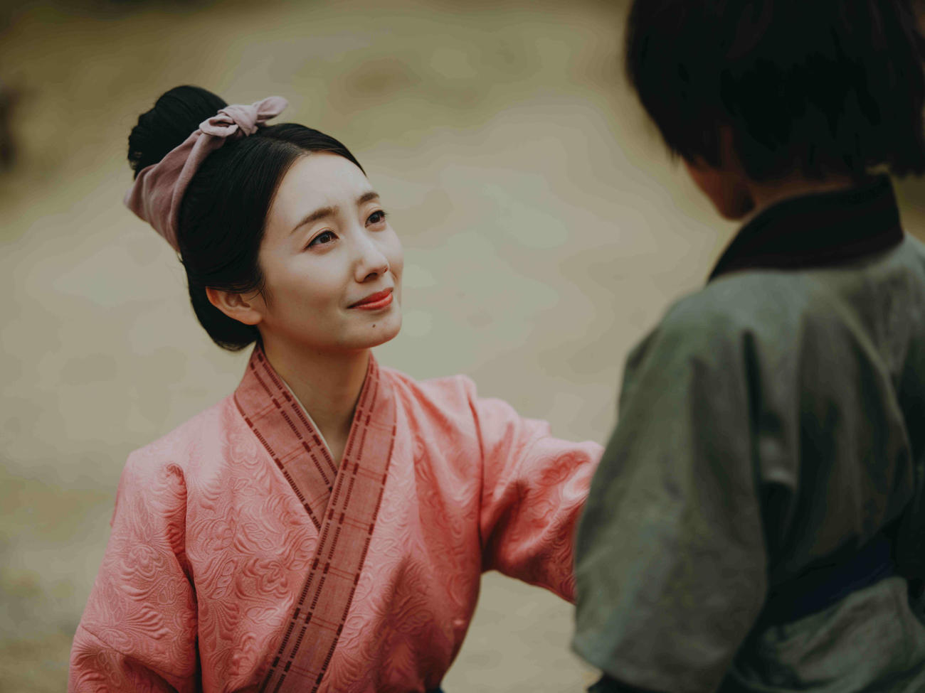 WOWOWの連続ドラマ「北方謙三　水滸伝」で済仁美を演じる波瑠（C）北方謙三／集英社（C）2026WOWOW