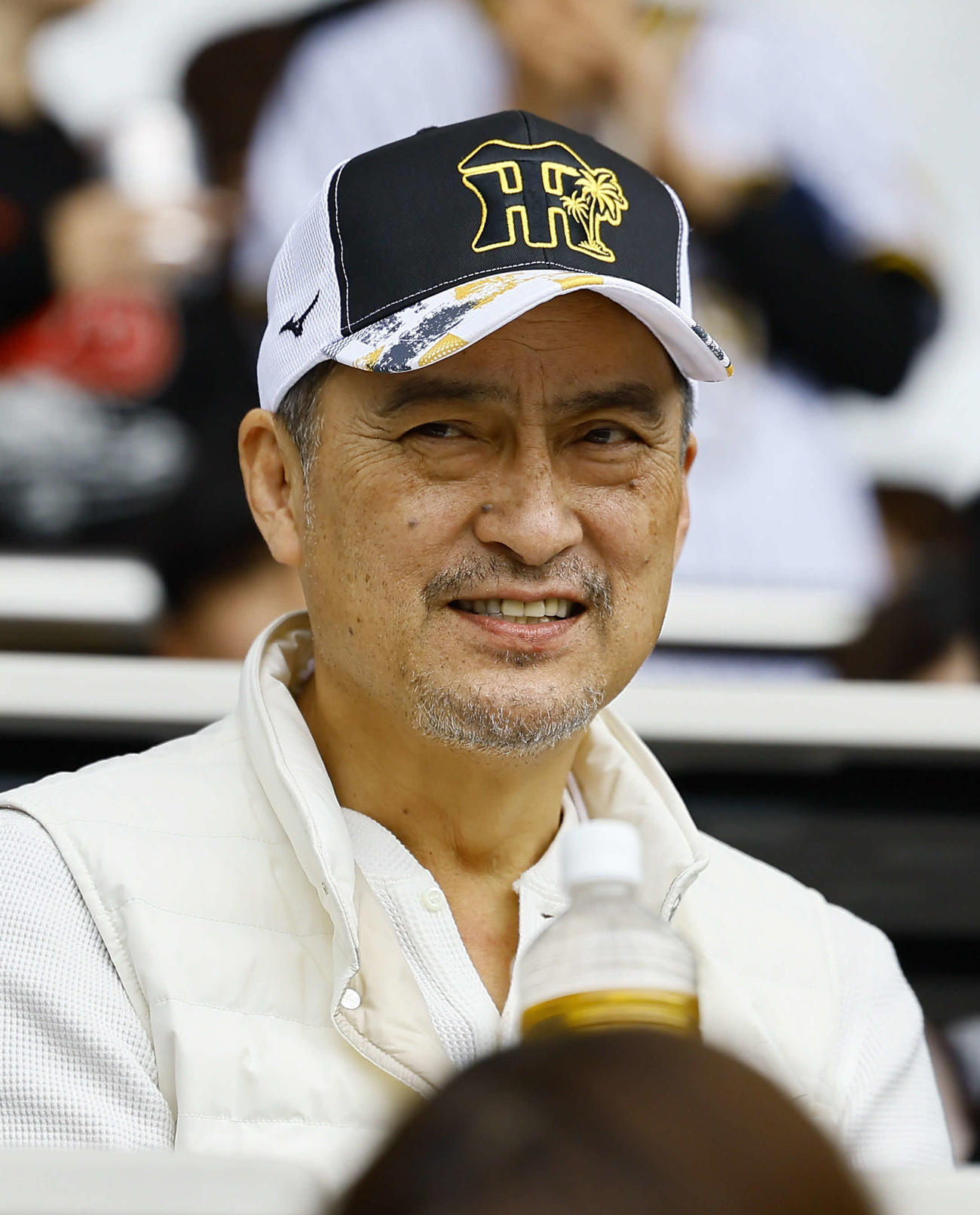 阪神対楽天　試合を見る俳優の渡辺謙（撮影・藤尾明華）