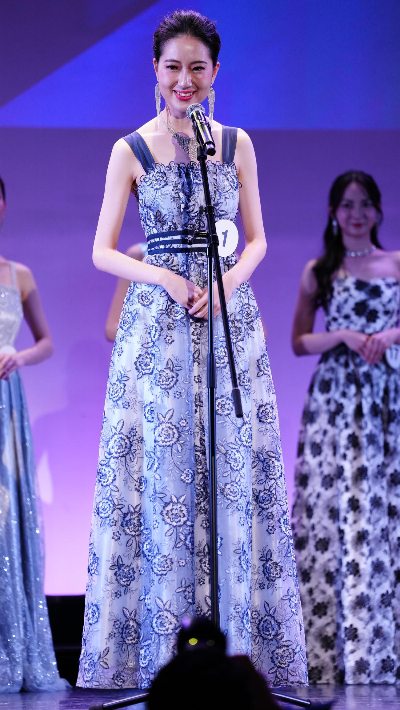 「ミス・ワールド・ジャパン2025」自己PRする田中香穂さん（撮影・鈴木みどり）