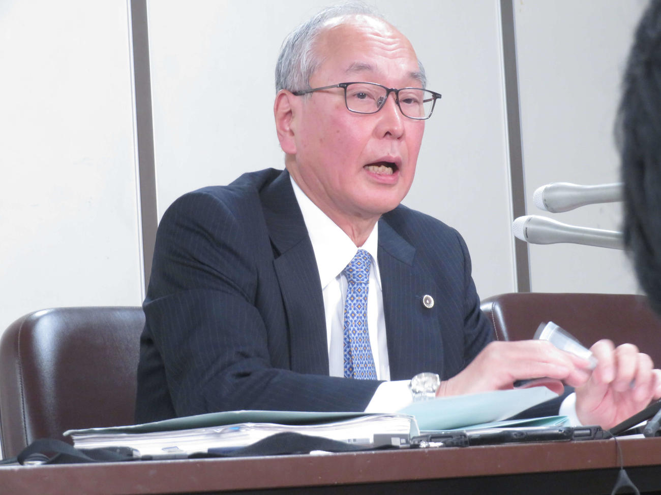 会見を行った、国分太一の代理人の菰田優弁護士