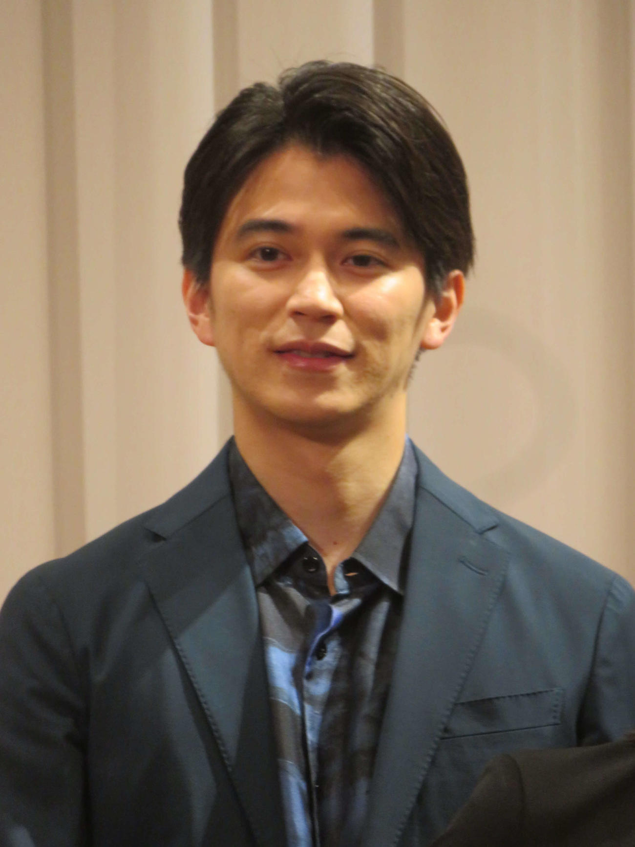 松竹百三十周年　大阪松徳座さよなら公演「スイートホームビターホーム」取材会に出席した井上拓哉（撮影・川田和博）