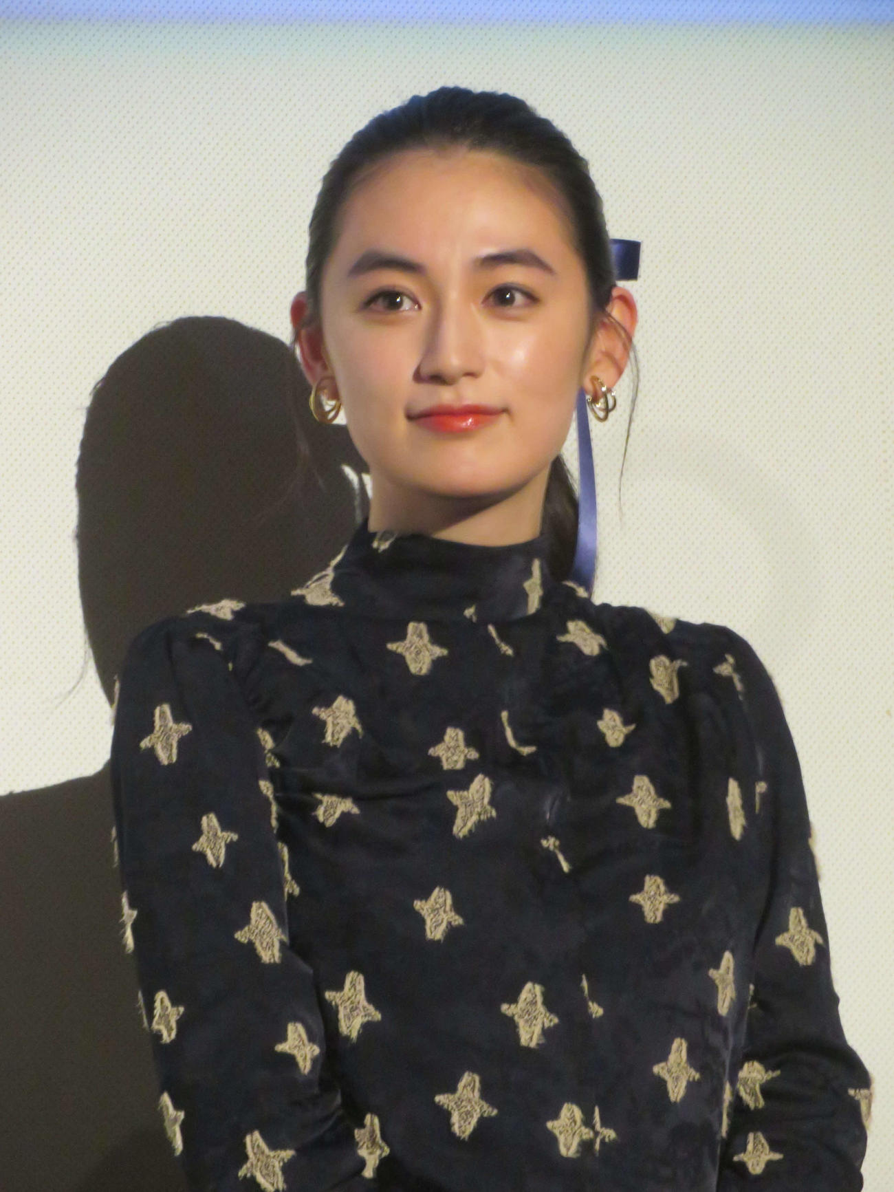 映画「富士山と、コーヒーと、しあわせの数式」公開記念舞台あいさつに出席した八木莉可子（撮影・川田和博）