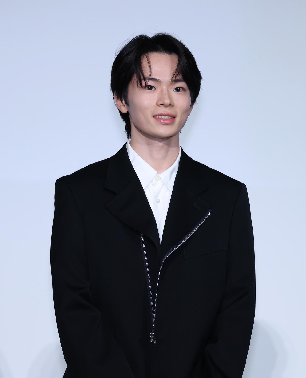 映画「愚か者の身分」公開記念舞台あいさつを行った林裕太（撮影・中島郁夫）