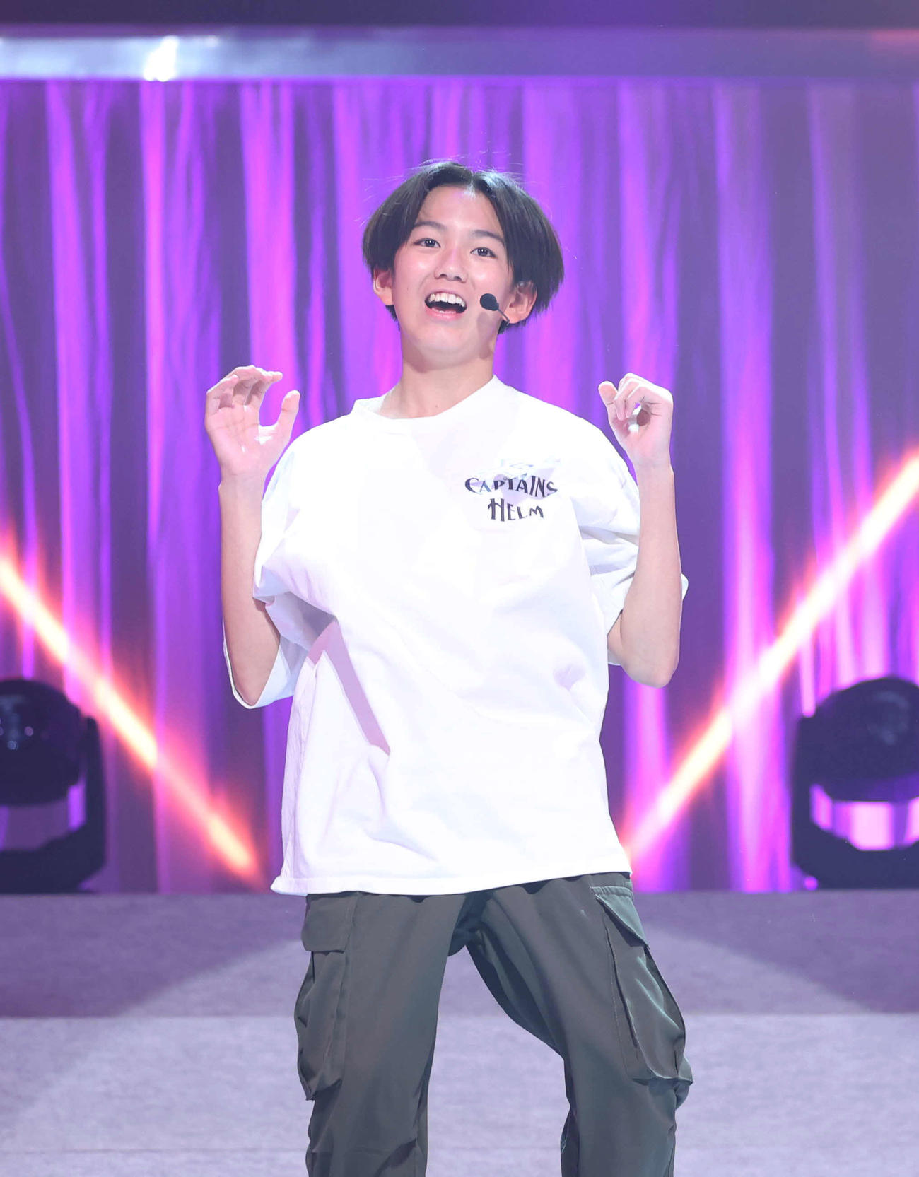 ダンスを披露する山中島世夏さん（撮影・増田悦実）