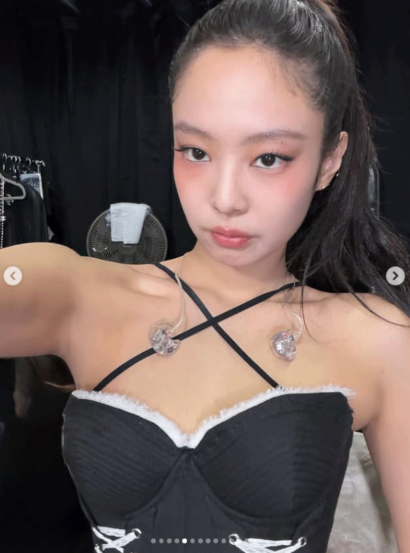 BLACKPINK・JENNIEのインスタグラムから