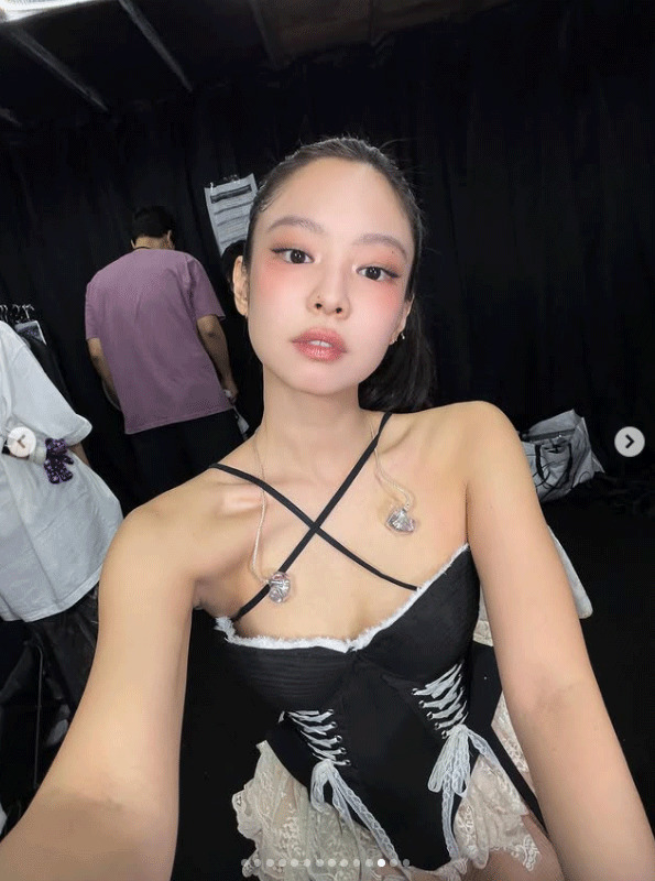 BLACKPINK・JENNIEのインスタグラムから