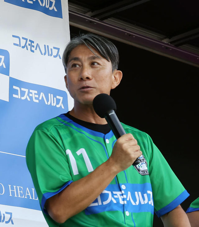 前園真聖＝25年7月