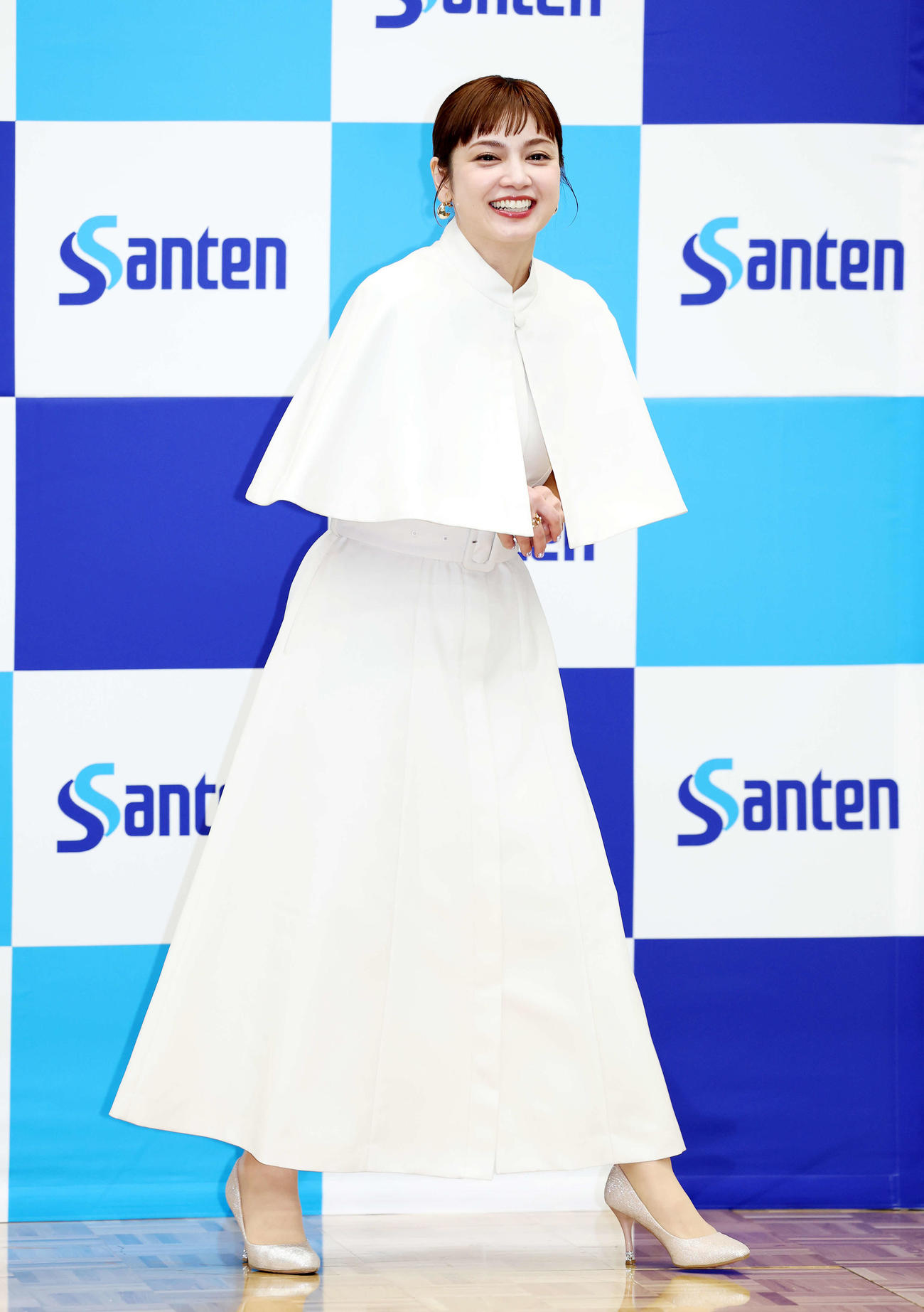 イベントを終え引き揚げる平愛梨（撮影・鈴木正人）