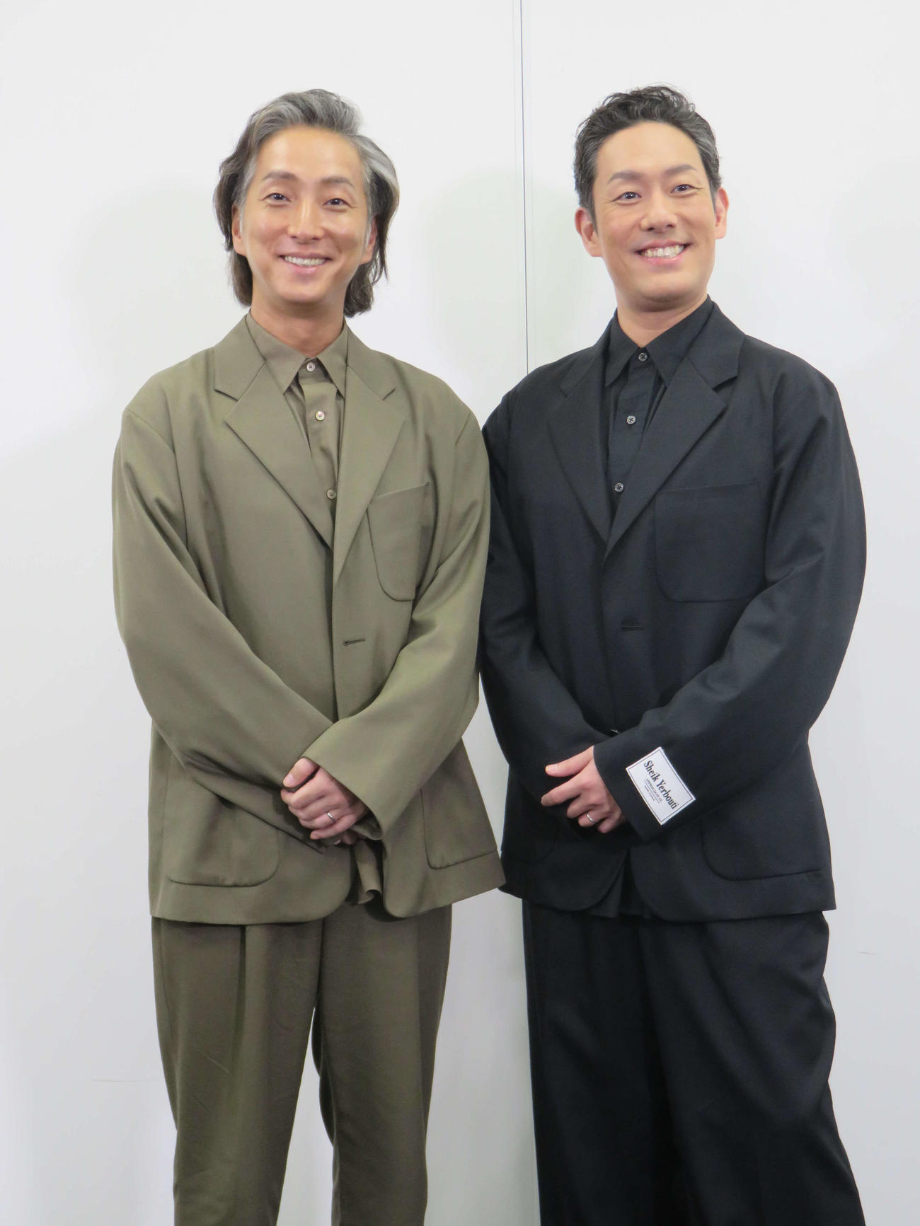 「春暁歌舞伎特別公演2026」の合同取材会に臨んだ中村勘九郎（右）と中村七之助