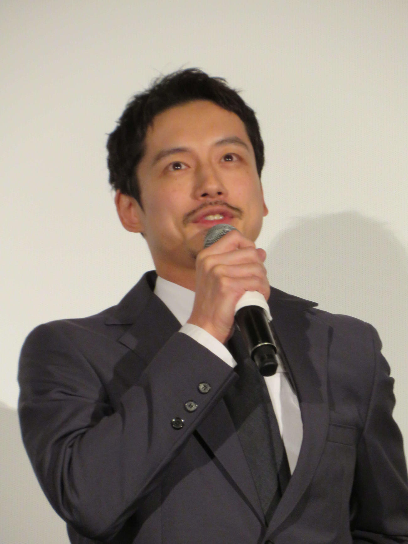 映画「盤上の向日葵」初日舞台あいさつに登壇した坂口健太郎（撮影・村上幸将）