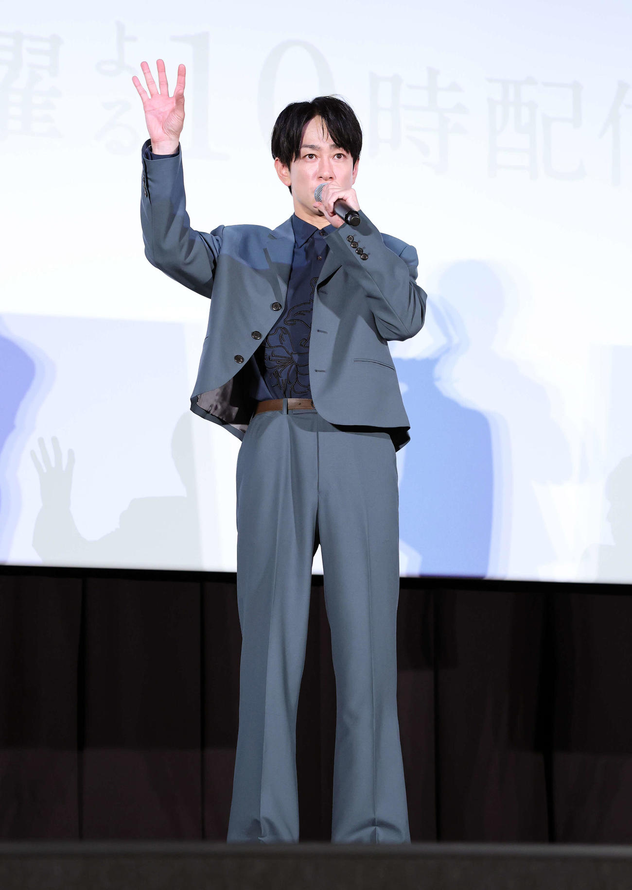 舞台あいさつに臨む横山裕（撮影・鈴木正人）