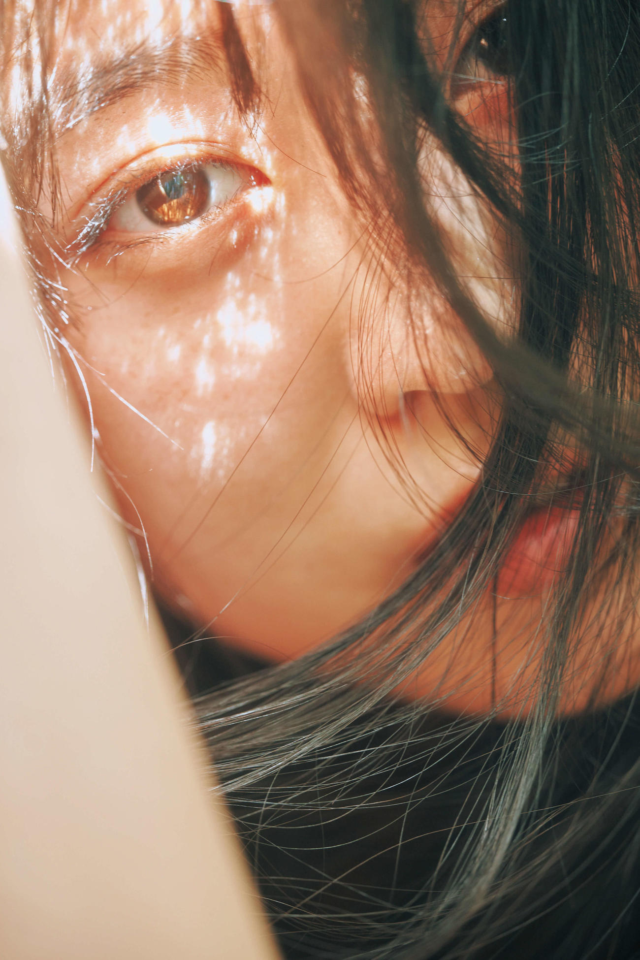 福井梨莉華1st写真集「あいの道しるべ」収録カット