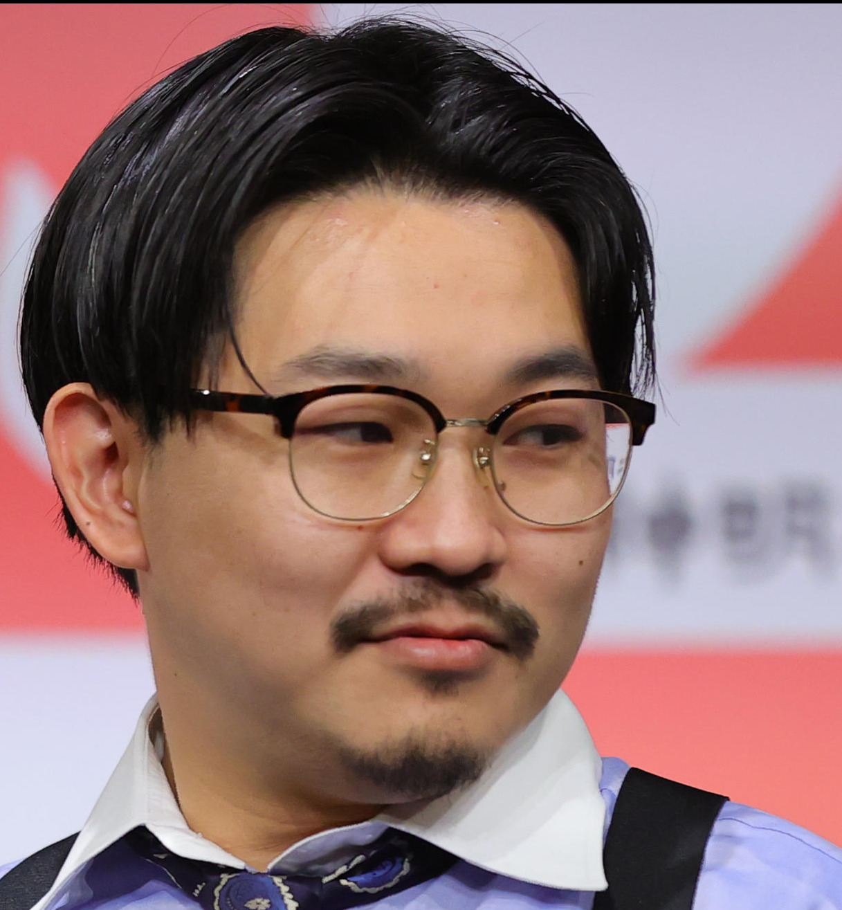 オズワルド伊藤俊介（2022年撮影）