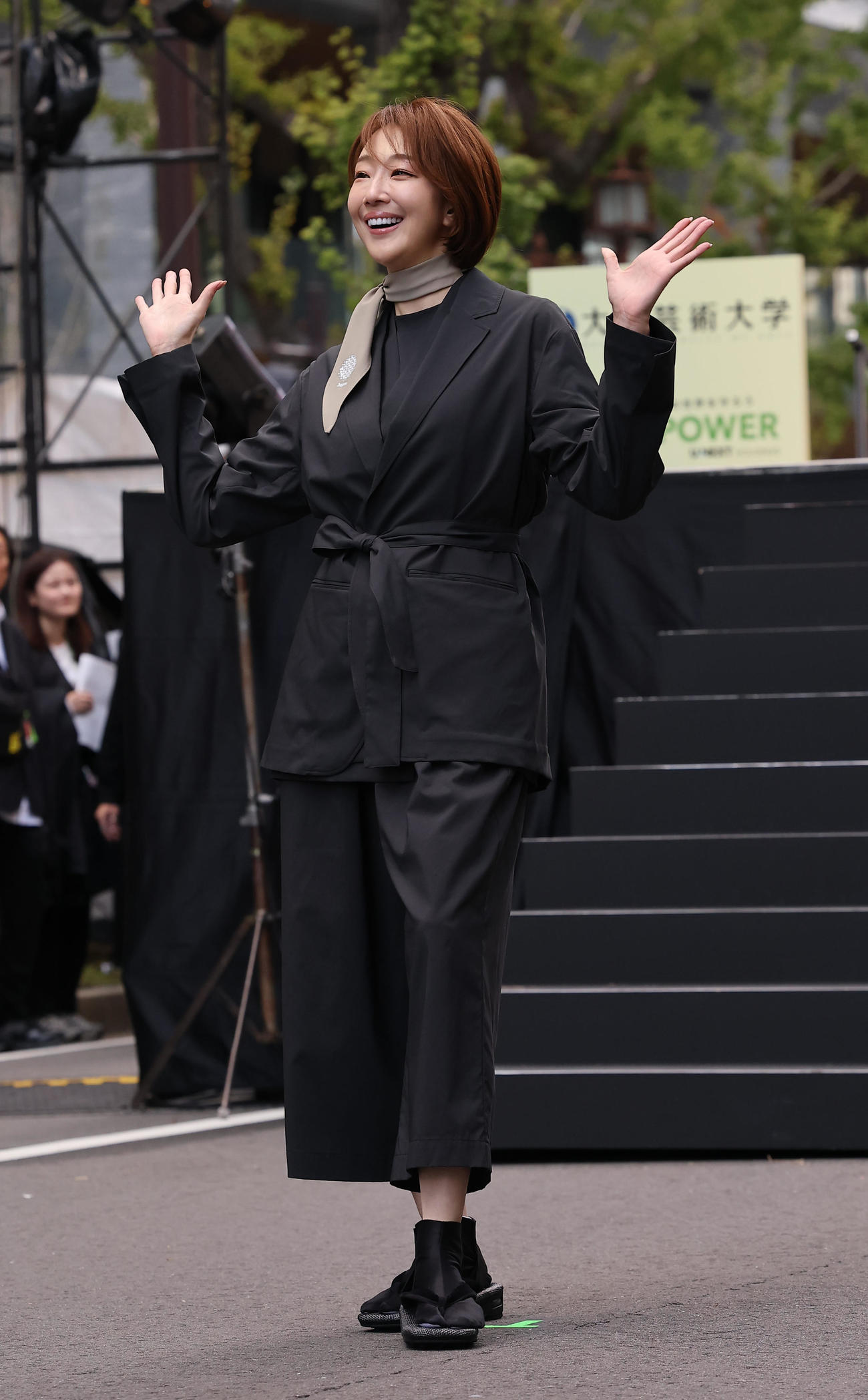 御堂筋ランウェイに登場した紅ゆずる（撮影・上田博志）