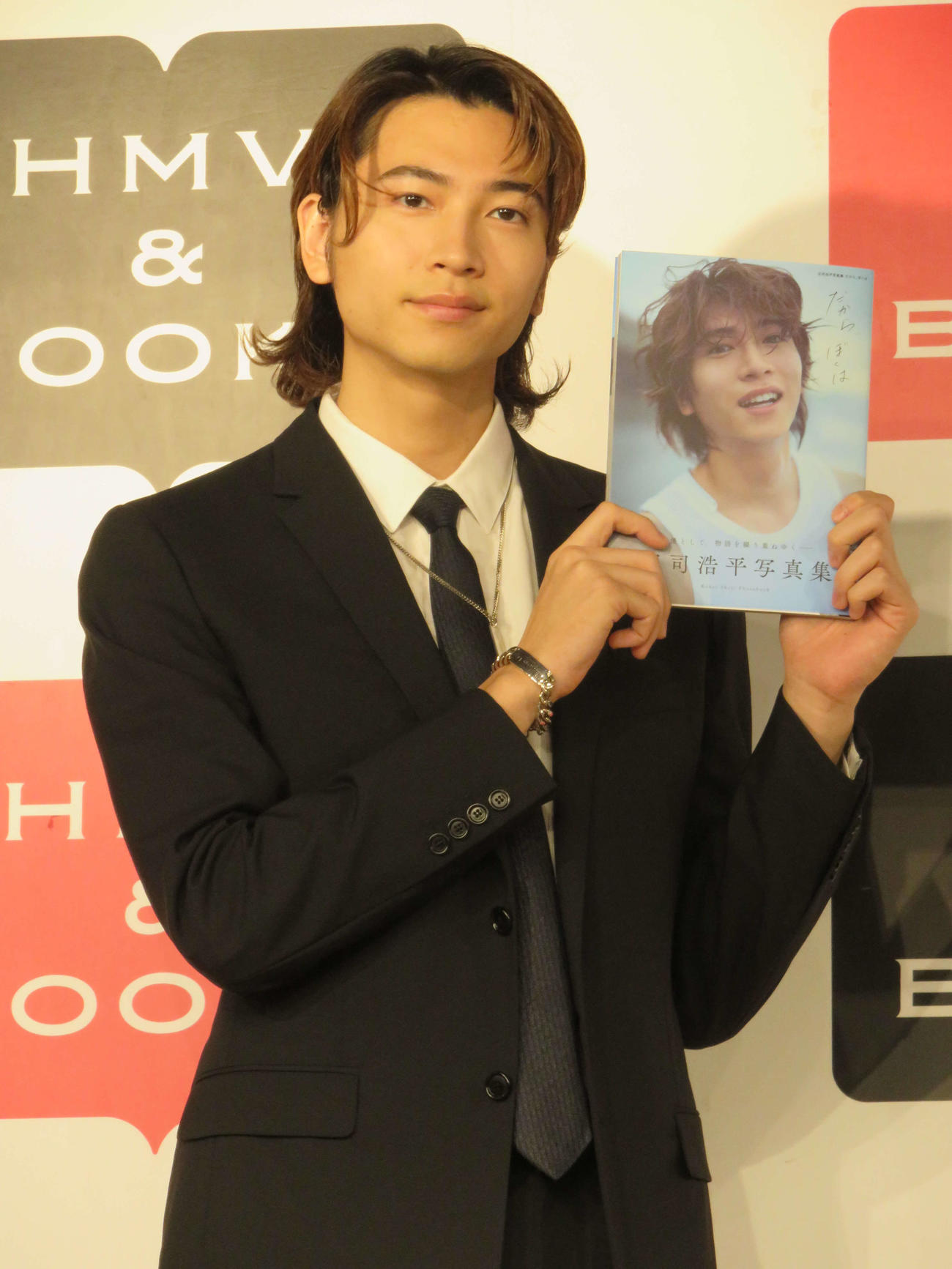 「庄司浩平写真集　だから、ぼくは」発売記念イベントの合同取材に臨んだ庄司浩平