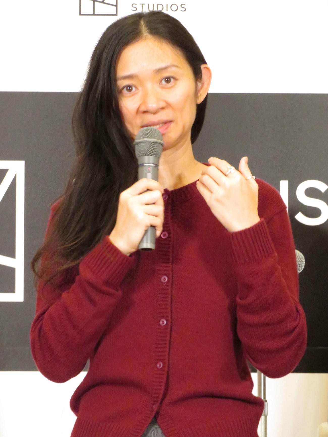 「Kodansha Studio」設立発表会見に出席したクロエ・ジャオ監督（撮影・村上幸将）