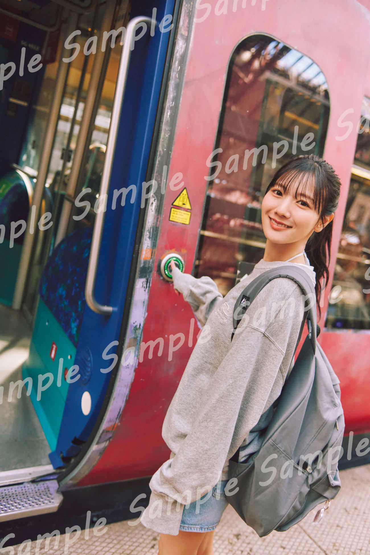 日向坂46河田陽菜セカンド写真集の特典カット　撮影／SAKAI DE JUN