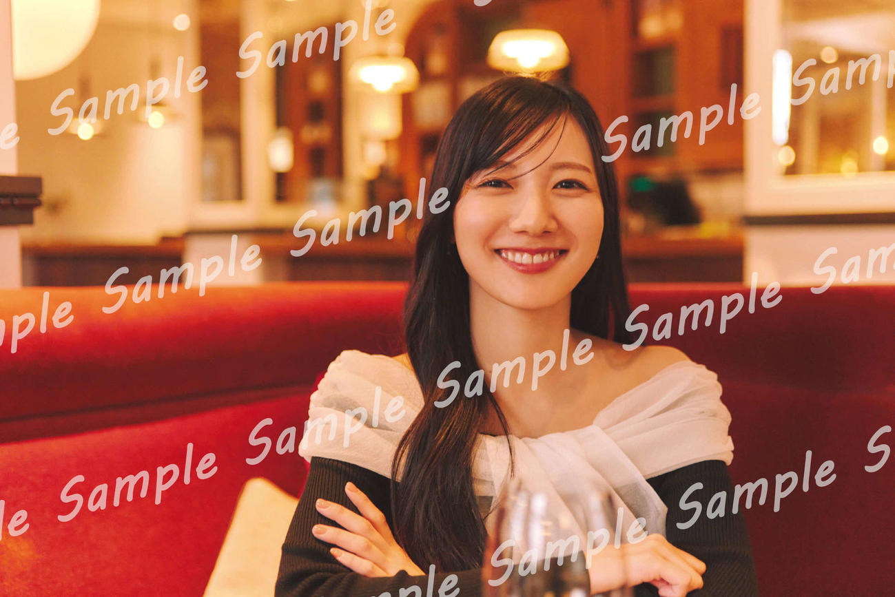 日向坂46河田陽菜セカンド写真集の特典カット　撮影／SAKAI DE JUN