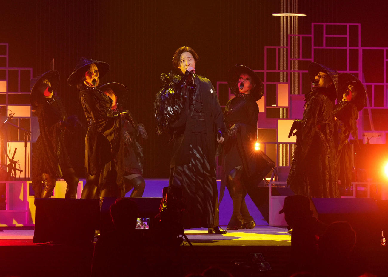 25周年記念公演を行った山内惠介