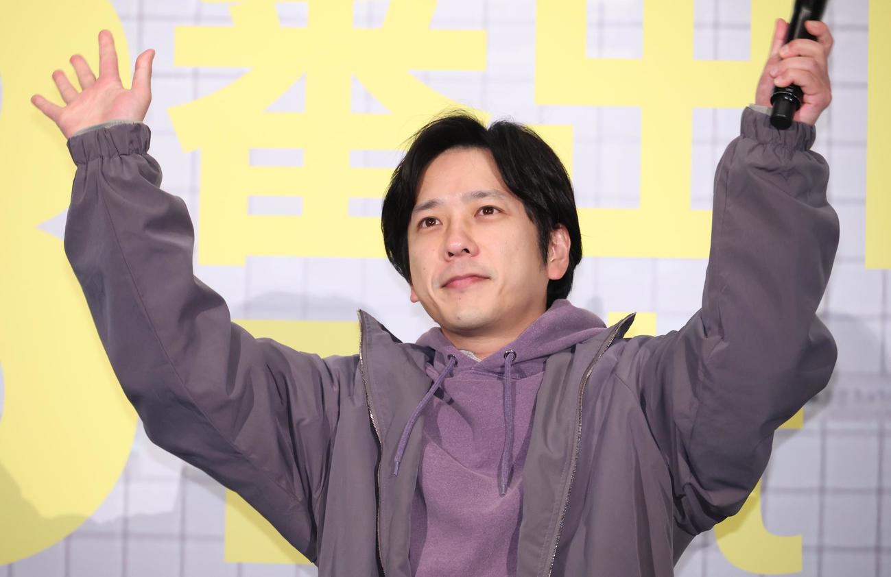 映画「8番出口」完全攻略舞台あいさつする二宮和也（撮影・中島郁夫）