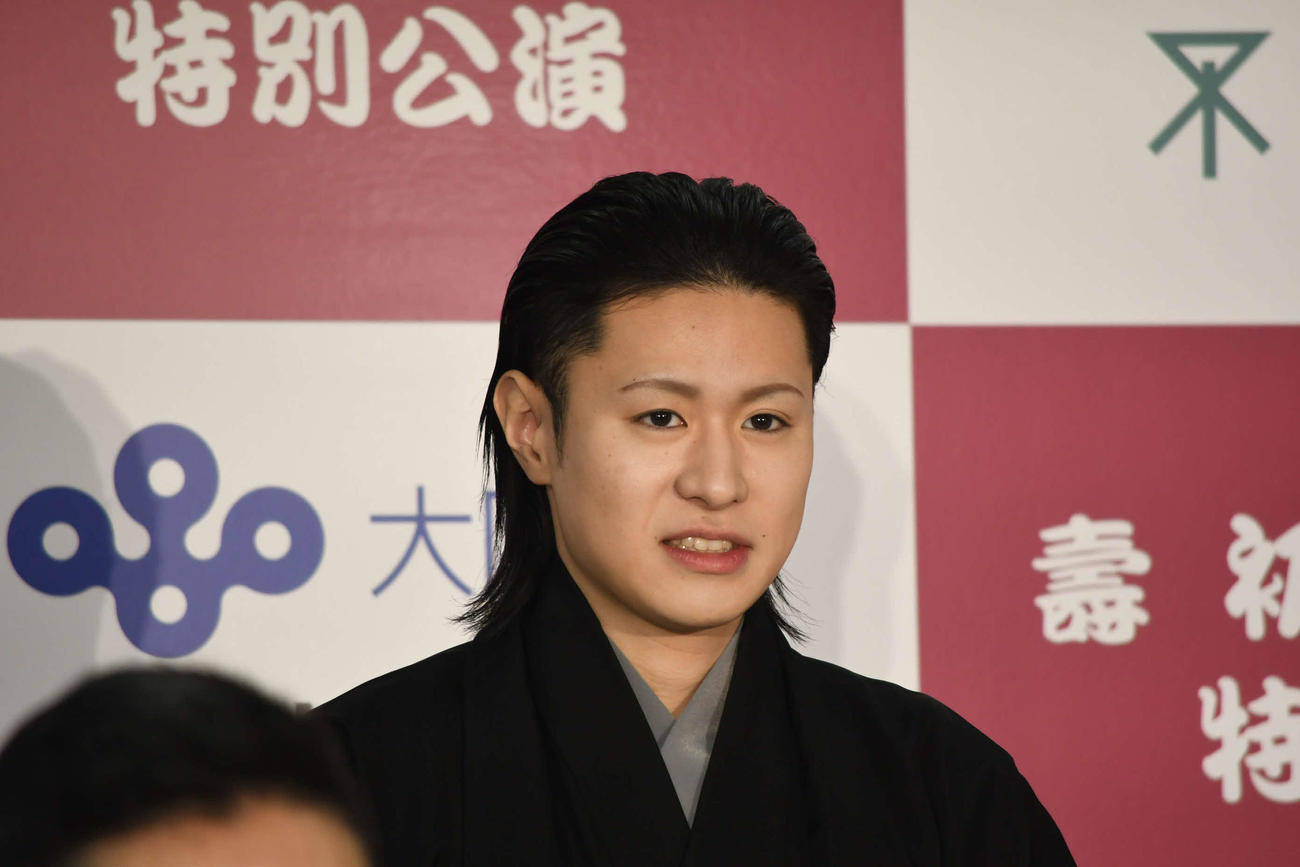 「壽　初春歌舞伎特別公演」の記者会見に出席した中村歌之助（撮影・阪口孝志）