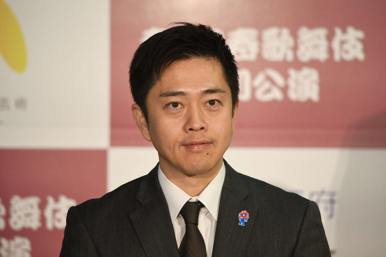 「壽　初春歌舞伎特別公演」の記者会見に出席した吉村洋文大阪府知事（撮影・阪口孝志）