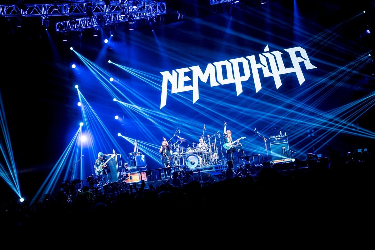 「LUNATIC FEST.2025」2日目に出演したNEMOPHILA