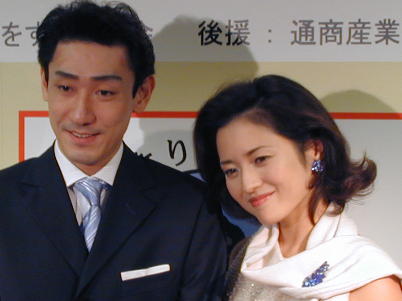 中村芝翫、三田寛子夫妻（2000年11月撮影）