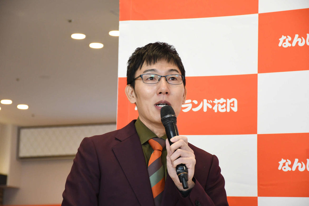 「なんばグランド花月　38周年キャンペーン」イベントに登場した浅越ゴエ（撮影・阪口孝志）