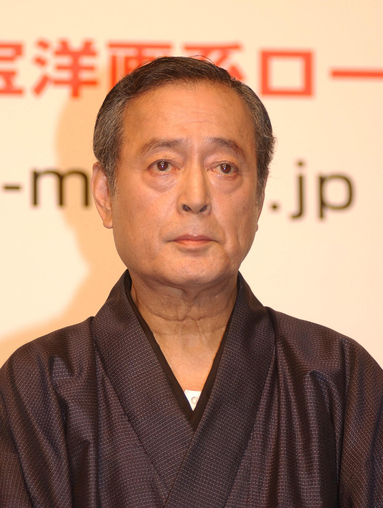 03年、映画「阿修羅のごとく」の制作報告会見に出席する仲代達矢さん