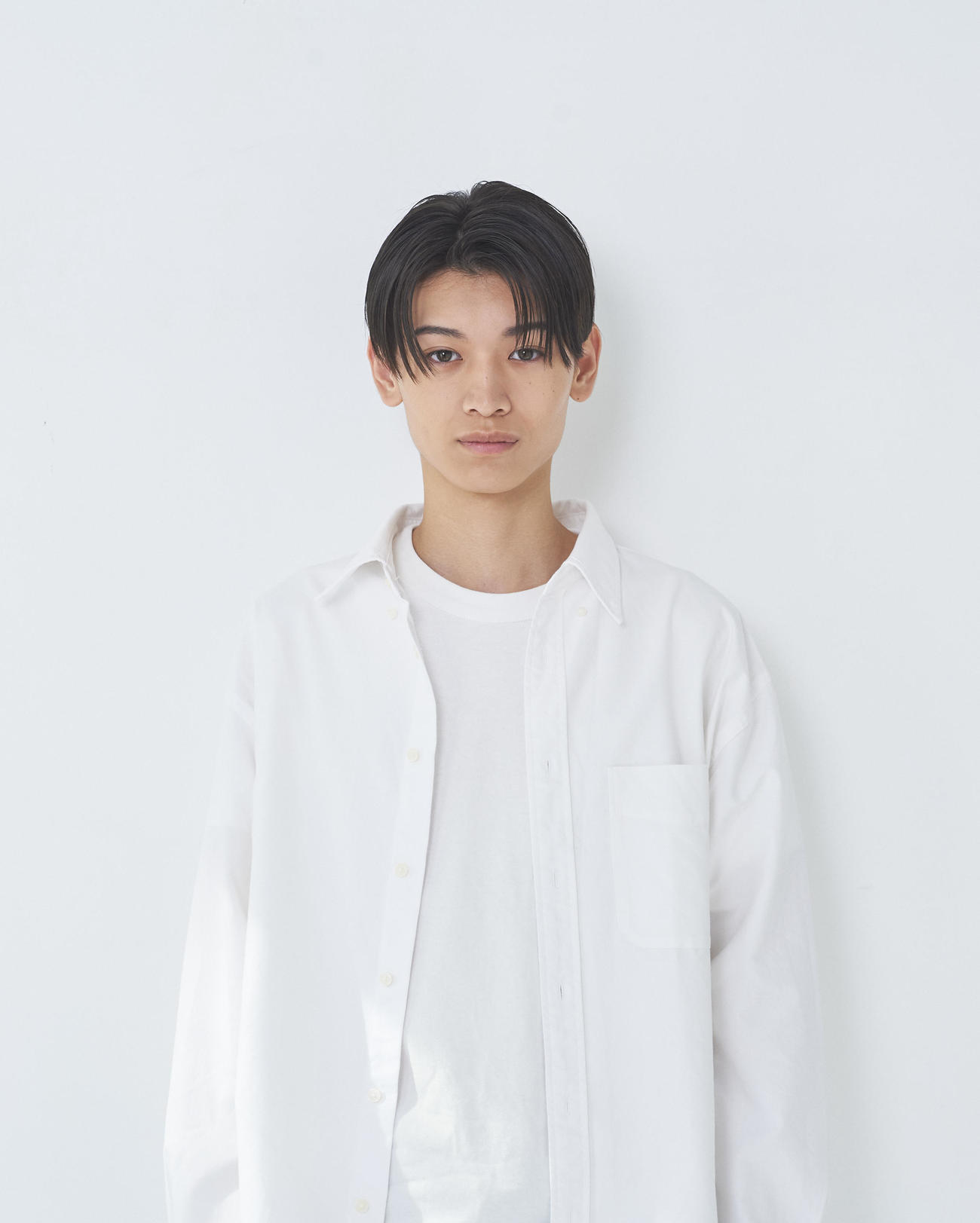 橋本マナミ、奈緒らを擁する芸能事務所「アービング」への所属が決まった初代ミスター・ティーン・ジャパングランプリの水戸虹一輝さん