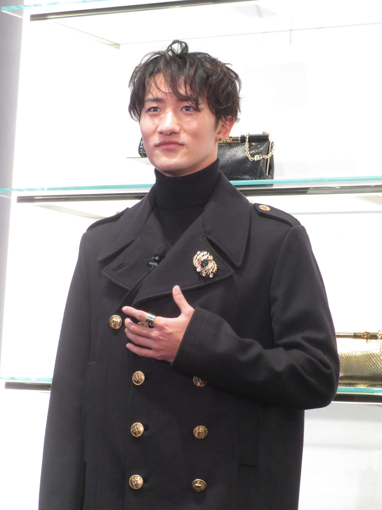 「DOLCE＆GABBANA Holiday Season Celebration」に登壇したSnow Man岩本照