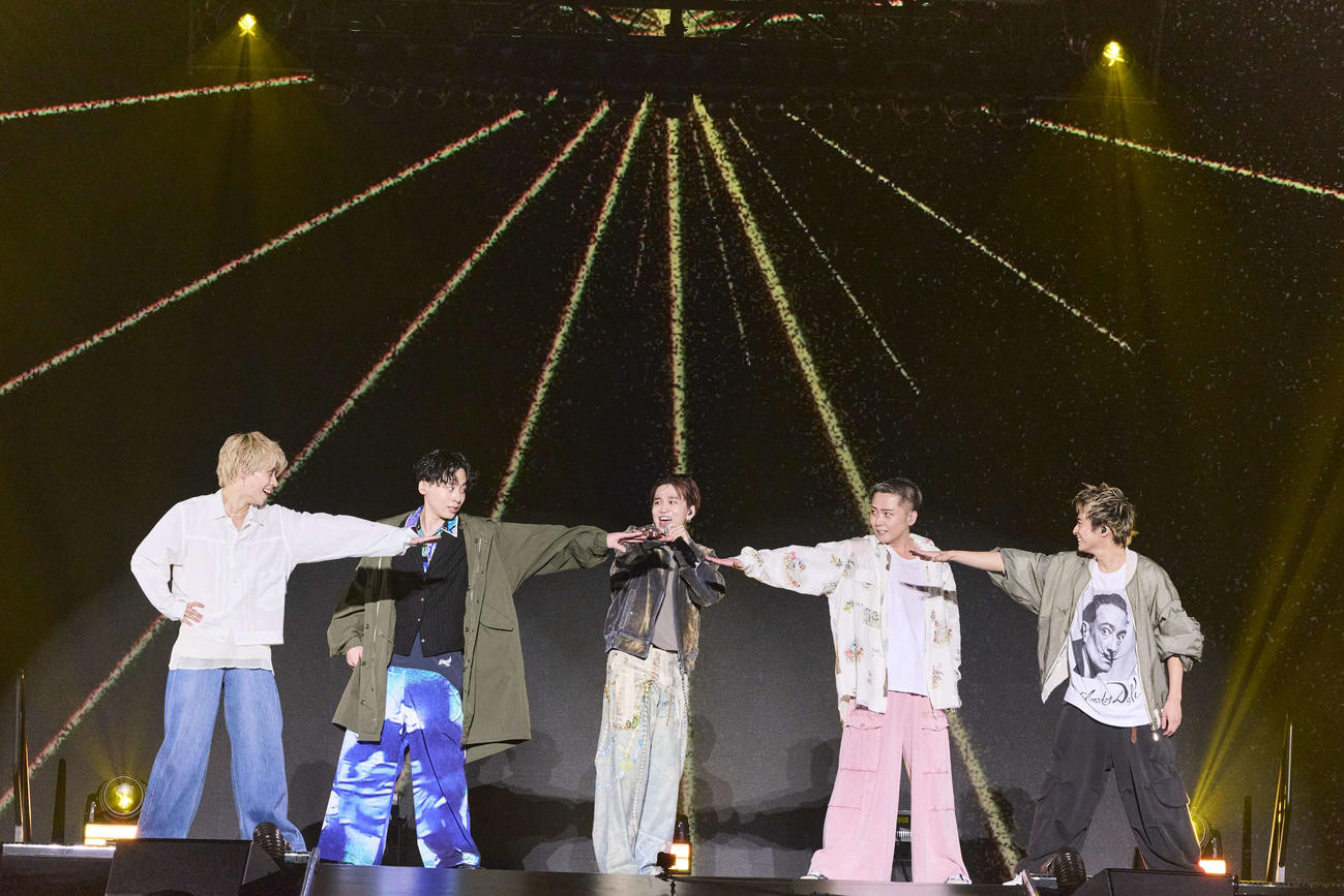 「Da－iCE ARENA TOUR 2025　－EntranCE－」でパフォーマンスするDa－iCE。左から岩岡徹、工藤大輝、花村想太、大野雄大、和田颯（Hiroe Yamauchi撮影）