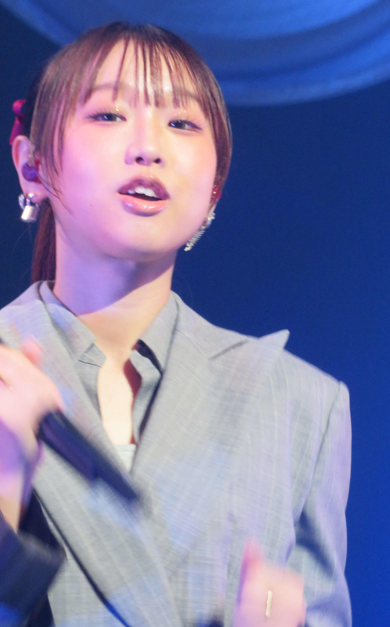 シティーポップの名曲を集めたライブ「City Pop Live」に参加した荒井麻珠