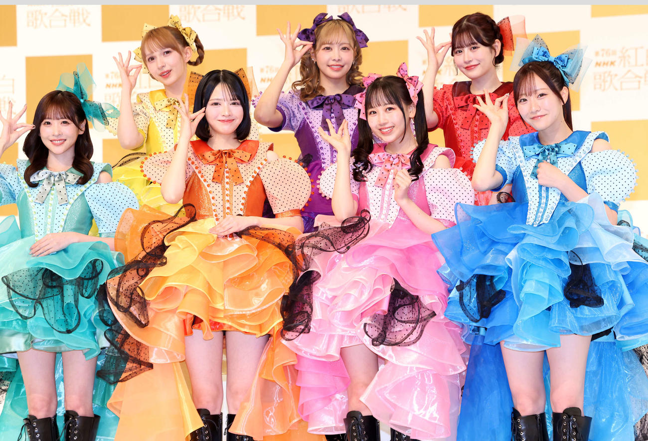 第76回NHK紅白歌合戦出場歌手発表会見に登場したFRUITS ZIPPER（撮影・浅見桂子）