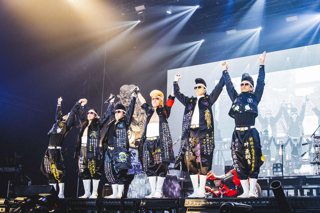 「氣志團万博2025～関東爆音パビリオン～」初日に出場した氣志團（撮影／青木カズロー）