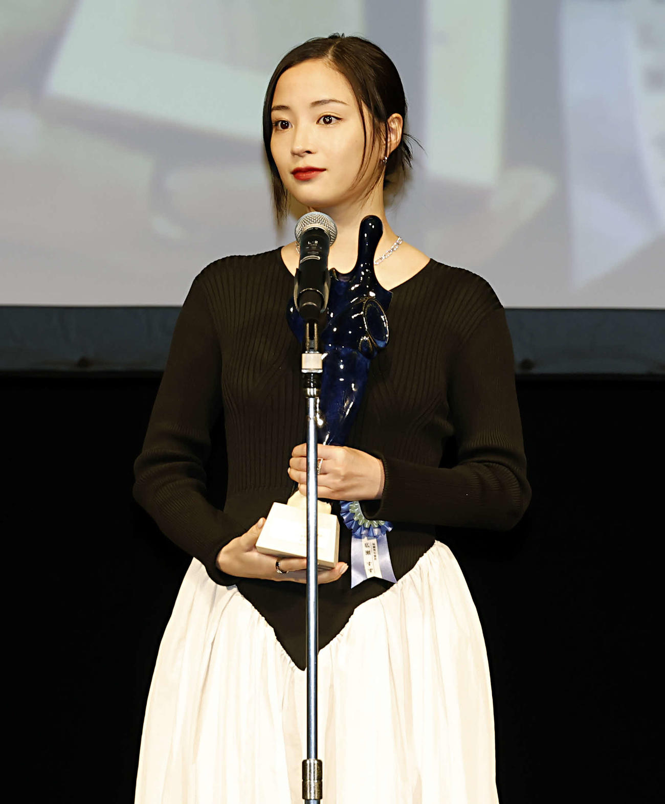 TAMA映画賞授賞式　最優秀女優賞を授賞した広瀬すず（撮影・山本朝陽）