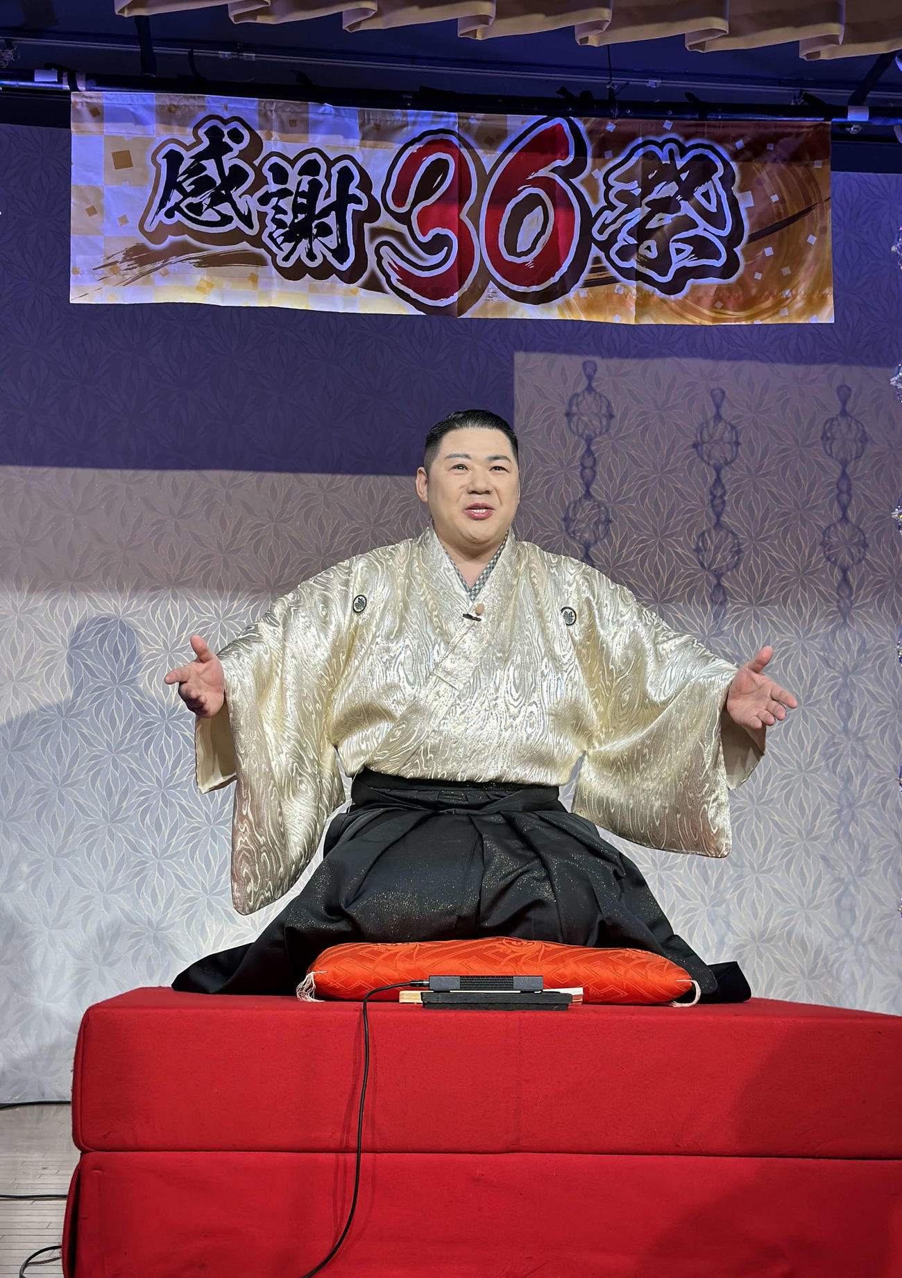 故郷の大阪・岸和田でバースデーディナーショーを行った大江裕