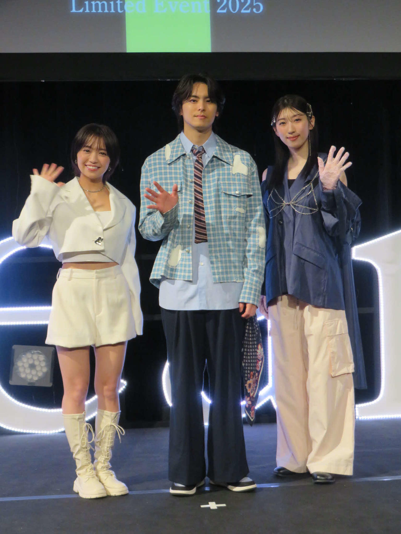 9年ぶりに1日限りの復活を果たしたDream5の、左から大原優乃、高野洸、日比美思