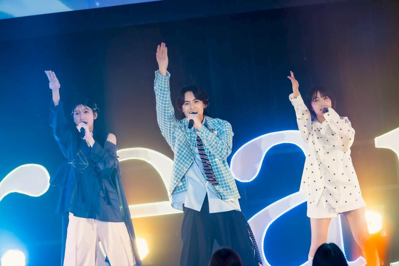 9年ぶりに再結集したDream5。左から日比美思、高野洸、大原優乃