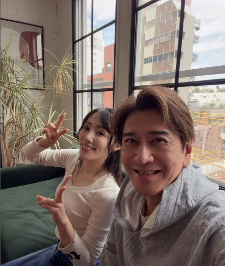 川崎麻世と妻の花音さん（川崎麻世のインスタグラムから）
