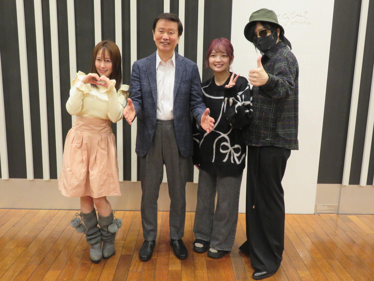 収録に参加した、左から風谷南友、森田健作、福留光帆、京本政樹